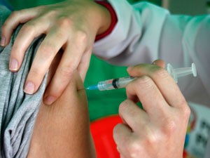 Gripe A vacina (Foto: Ivo Gonçalves/ Divulgação PMPA)