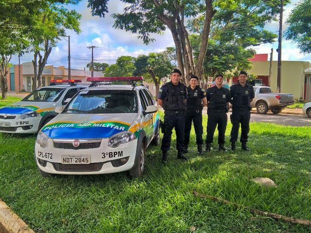 G Pm Revista Mil Pessoas Em Ro E Prende Na Opera O