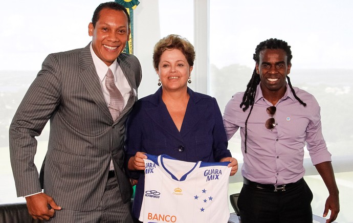 Dilma, Tinga e Marcio Chagas Filho (Foto: Divulgação Planalto.gov.br) Dilma, Tinga e Marcio Chagas Filho (Foto: Divulgação Planalto.gov.br)