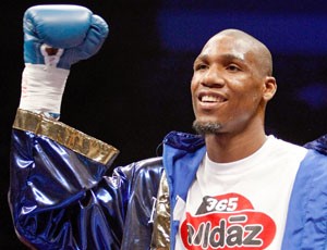 Ex-campeão mundial de boxe sofre acidente de moto e fica paraplégico (Ethan Miller / Agência Getty Images)