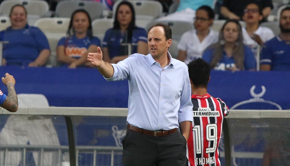 Rogério Ceni, técnico do São Paulo, chama de 