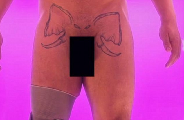 Tattoo inusitada chamou a atenção no 'Naked Attraction'