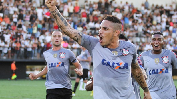 Guerrero comemora gol do Corinthians sobre o Bragantino (Foto: André Montejano/Agência Estado)