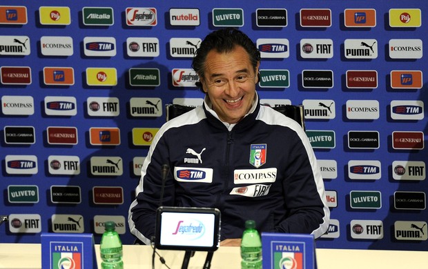 Cesare Prandelli técnico da seleção Italiana (Foto: Getty Images)