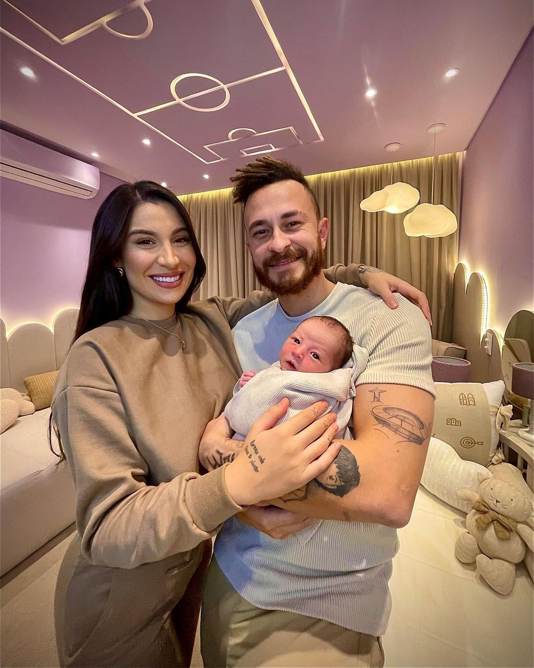 Bianca e Fred no quarto de Cris (Foto: Reprodução/Instagram) Bianca e Fred no quarto de Cris (Foto: Reprodução/Instagram)