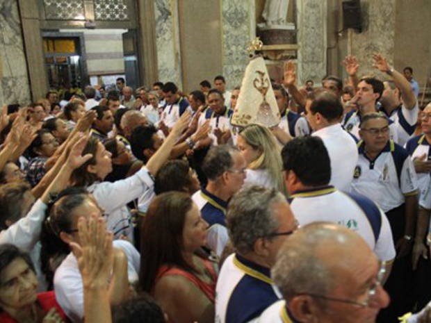 Mais de três mil fiéis participaram da Missa do Mandato 2012, do Círio de Nazaré (Foto: William Serique / Divulgação)