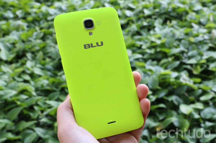 Blu oferece seis opções de cores aos usuários do BLU Studio C Mini (Foto: Lucas Mendes/TechTudo) Blu oferece seis opções de cores aos usuários do BLU Studio C Mini (Foto: Lucas Mendes/TechTudo)