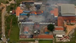 Detentos tacam fogo em presídio e fogem em SP (TV Globo/Reprodução)