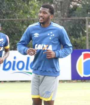 Douglas Coutinho, atacante do Cruzeiro (Foto: Maurício Paulucci)