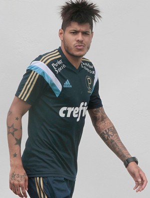 Em recuperação, Leandro faz tratamento e se concentra com o time