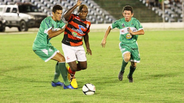 Campinense x Nacional de Patos; Campeonato Paraibano (Foto: Magnus Menezes / Jornal da Paraíba)