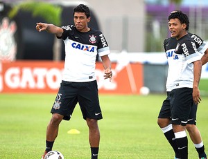 Paulinho treino Corinthians (Foto: Daniel Augusto Jr. / Ag. Corinthians)