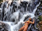 Ex-BBB Marien renova as energias em cachoeira de Minas Gerais