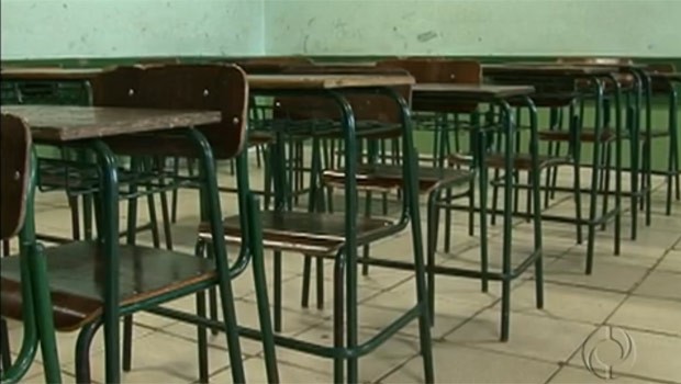 Dia foi de escolas vazias com o início da greve dos professores e funcionários da rede pública estadual (Foto: Reprodução)