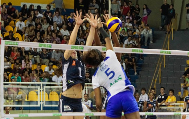 Superliga feminina: Araraquara x Rio de Janeiro (Foto: Deivide Leme/Tribuna Impressa)