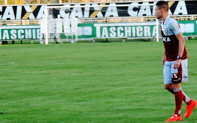 Léo Lisboa Figueirense (Foto: Renan Koerich)