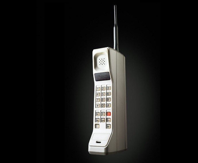 Celular tijolão foi lançado em 1995 (Foto: Divulgação) Celular tijolão foi lançado em 1995 (Foto: Divulgação)