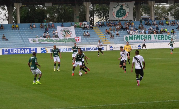 Palmeiras goleia Vasco na estreia da segunda fase do Brasileiro sub-20