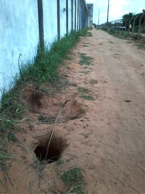 Segundo a Coape, presos que fugiram neste domingo usaram o mesmo túnel escavado para a fuga que aconteceu na quinta-feira (Foto: Divulgação/Força Nacional)