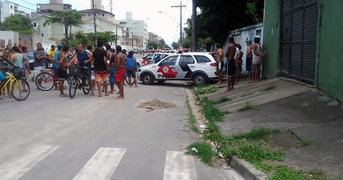 G1 Suspeito Morre Após Troca De Tiros Com A Polícia Em Guarujá Sp Notícias Em Santos E Região 