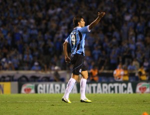 Marcelo Moreno comemora gol pelo Grêmio (Foto: Lucas Uebel/Divulgação, Grêmio)