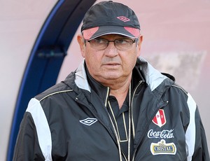Sergio Markarián, técnico da seleção peruana (Foto: AFP)