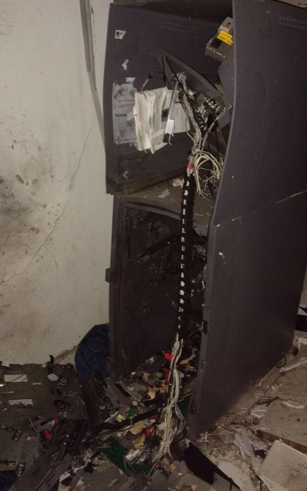 Homens explodem caixa eltrônico de agência bancária em Bernardo Sayão (Foto: Divulgação)
