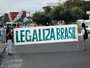 Público pequeno acompanha Marcha da Maconha, em Manaus