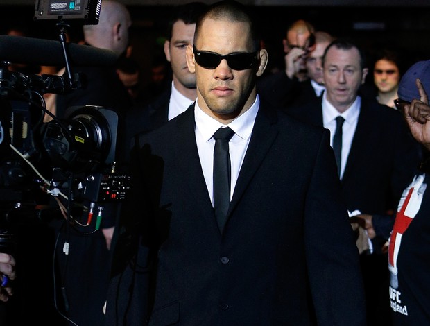 MMA - James Te Huna entrando no octógono (Foto: Getty Images)
