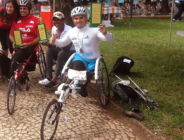  Israel Cruz Jackson de Barros cadeirante corrida entrevista (Foto: Divulgação / Arquivo Pessoal)