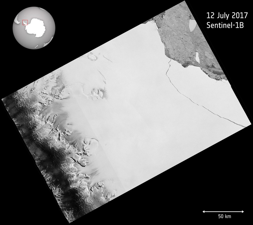 Imagem do satélite Copernicus Sentinel processada pela ESA nesta quarta-feira mostra ruptura que desprendeu iceberg gigante na Antártica  (Foto: Copernicus Sentinel data (2017)/ESA, CC BY-SA 3.0 IGO )