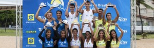 Dupla do RN festeja vitória em etapa do Brasileiro de Seleções (Andréa Arruda/CBV)