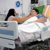 Jovem que pesava
 280 kg é enterrado  (Berna Farias/Ascom HGRS)