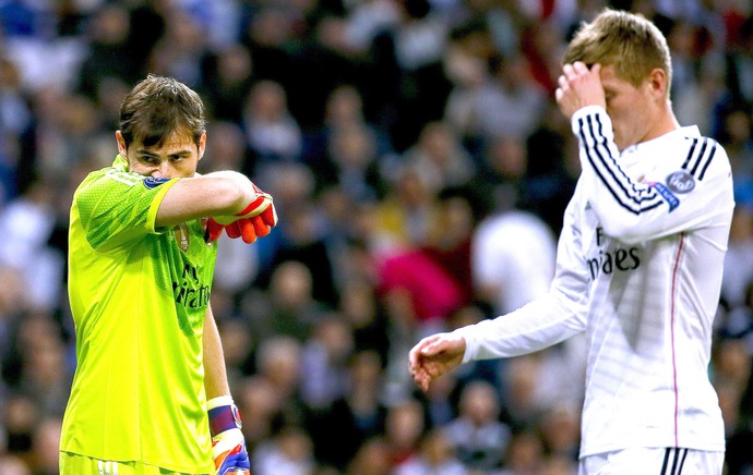 Casillas e Kroos, Real Madrid X Schalke (Foto: Agência EFE)