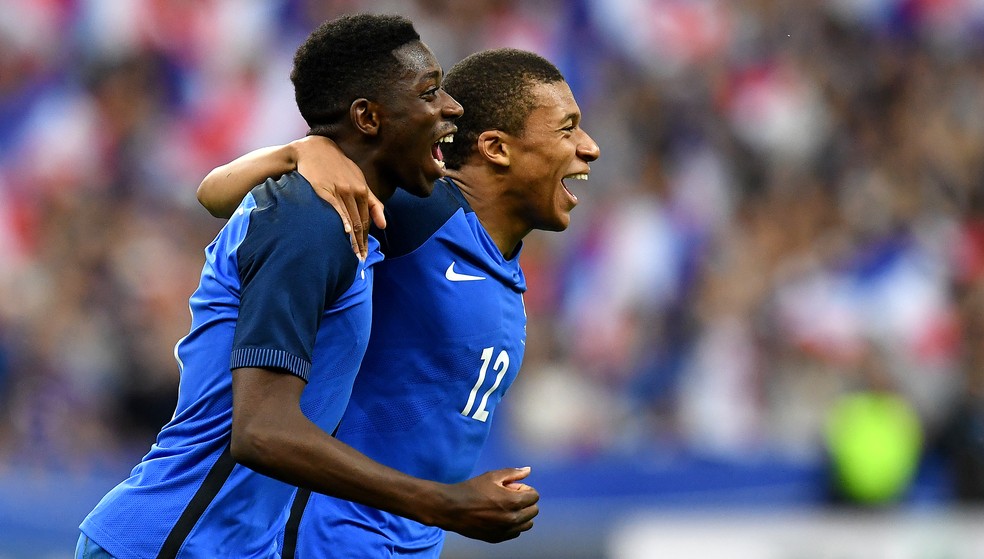 Cuidado com a nova geração francesa: Dembélé e Mbappé estão entre os três primeiros (Foto: AFP)