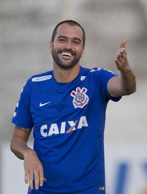 Sem se acomodar, Danilo retoma espaço e vira referência para Mano