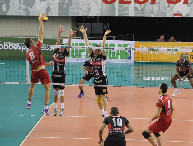 Murilo Sesi-SP x Canoas Superliga Masculina (Foto: Fernando Potrick/Divulgação)