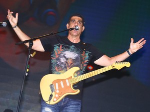 Durval Lélys, vocalista do Asa de Águia, no Mineirão (Foto: Maurício Vieira/G1)
