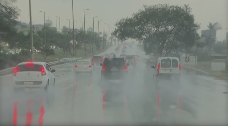 Janeiro deve ser marcado por chuvas no DF, diz Inmet; crise hídrica persiste