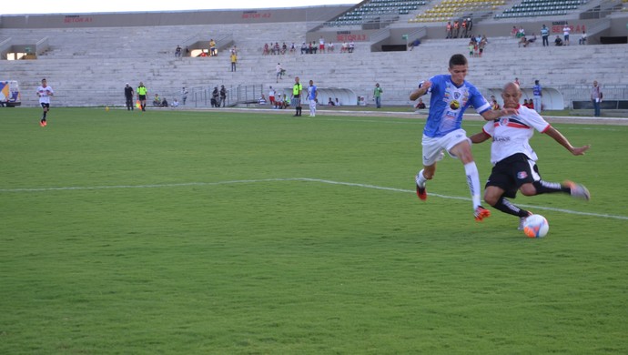 Santa Cruz-PB x Atlético-PB, no Estádio Almeidão, pelo Campeonato Paraibano 2015 (Foto: Renata Stuckert Vasconcellos / GloboEsporte.com)