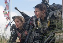 Tom Cruise e Emily Blunt estrelam o trailer de 'No limite do Amanhã' (Divulgação)