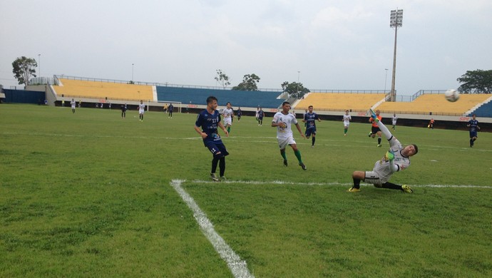 Ricanato vence o Guaraí em duelo de ida das semi da Segundona  (Foto: Edson Reis/ GloboEsporte.com)