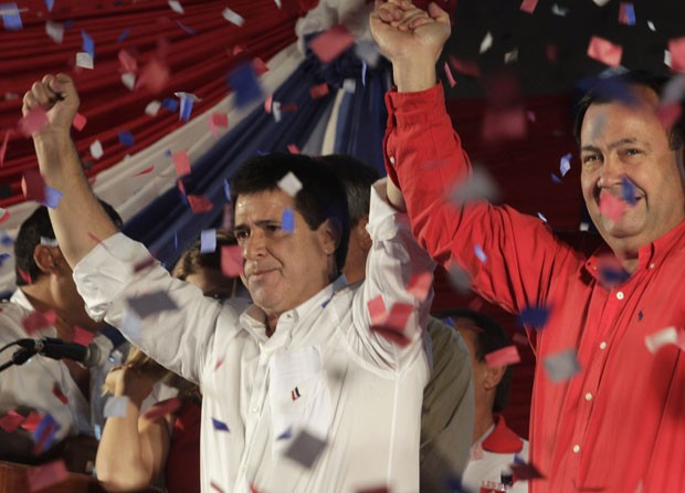 Horacio Cartes é eleito o novo presidente do Paraguai (Foto: Reuters)