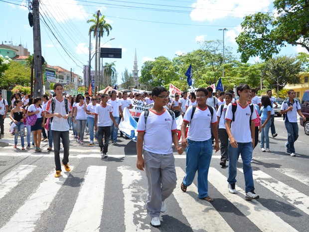 Alunos serão recebidos por uma equipe da Prefeitura Municipal de João Pessoa  (Foto: Walter Paparazzo/G1)