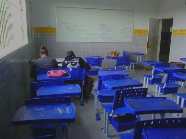 Salas de aulas estavam vazias e sem professores na manhã desta segunda-feira (18) (Foto: Divulgação/Sepe)