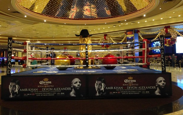 Lobby do MGM com o leão dentro do ringue de boxe (Foto: Evelyn Rodrigues)