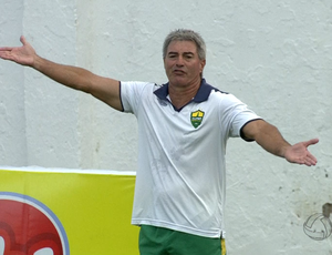Ary Marques treinador do Cuiabá (Foto: Reprodução/TVCA)