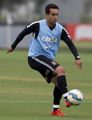 Artilheiro desgastado: Jadson ganhará cuidados durante pausa no Brasileirão