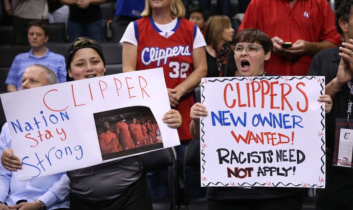 Torcida Los Angeles Clippers protesto (Foto: Getty)