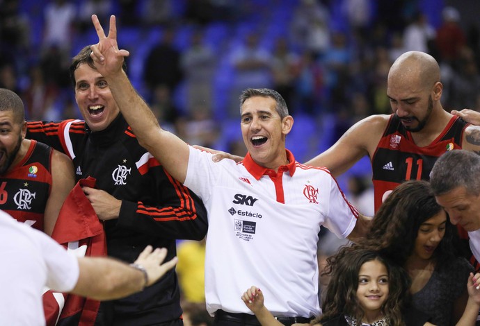 Neto Marcelinho Machado Flamengo campeão NBB (Foto: Fotojump/LNB)